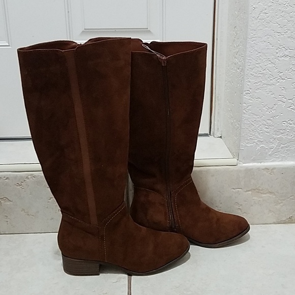 Universal Thread Brown Riding Boots size 8 - Picture 3 of 3